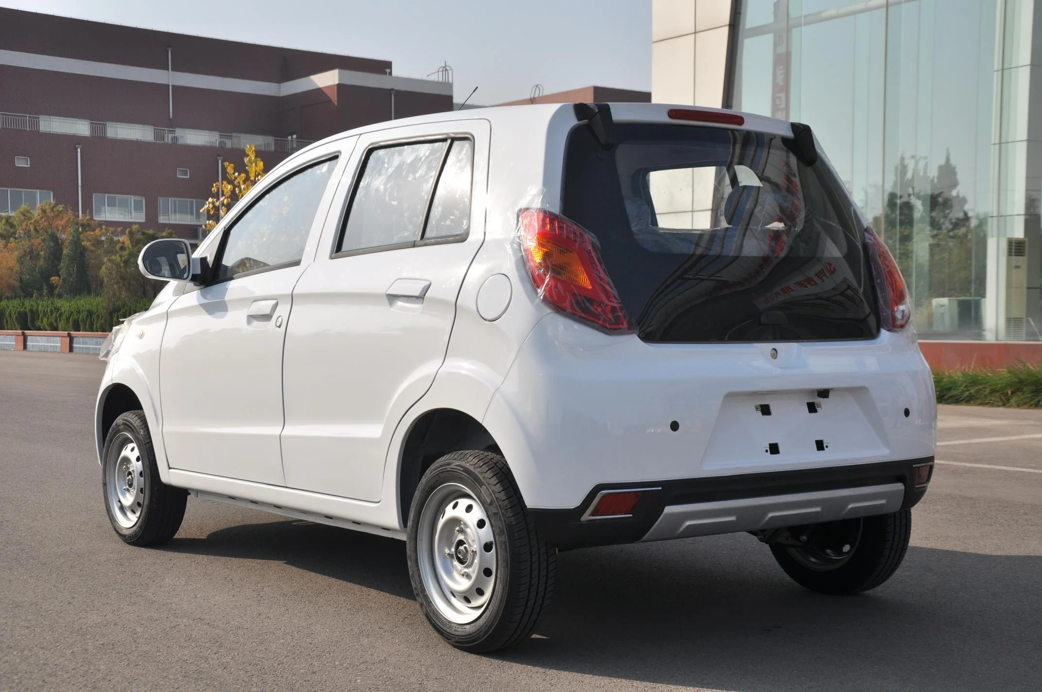A0 Brand New Electric Car Four-Wheel Hatchback with Optional Battery 4 Seats Right/Left Steering New Energy Vehicle - Image 6