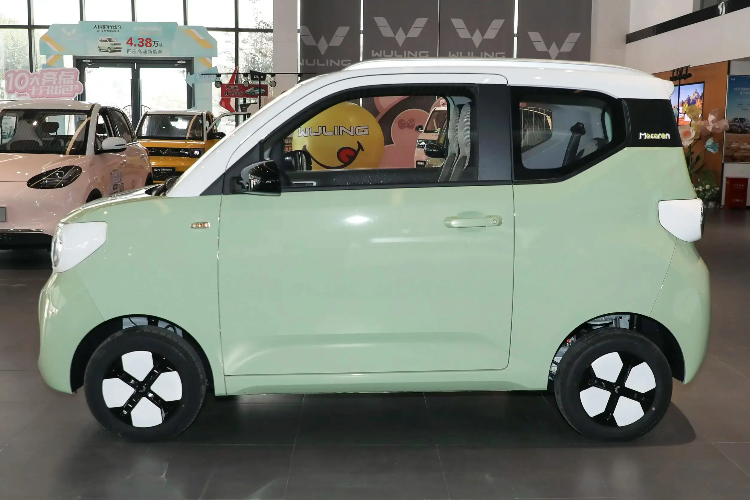 Wuling Electric Mini Car New Energy Vehicles Mini Electric 4 Wheeler Mini Ev Car Cheap Small Cars - Image 5